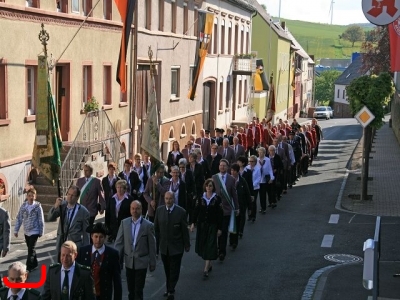 Fest Sonntag Kirchenparade