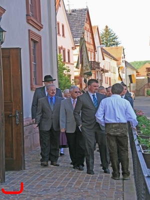 Fest Sonntag Kirchenparade